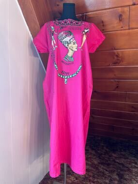 Vintage 70s Fuschia Pink Nefertiti Maxi Dress Caftan Kaftan with Egyptian Motifs